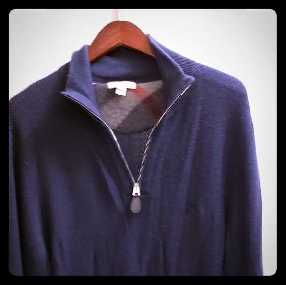 Button down - Picture 1 of 2